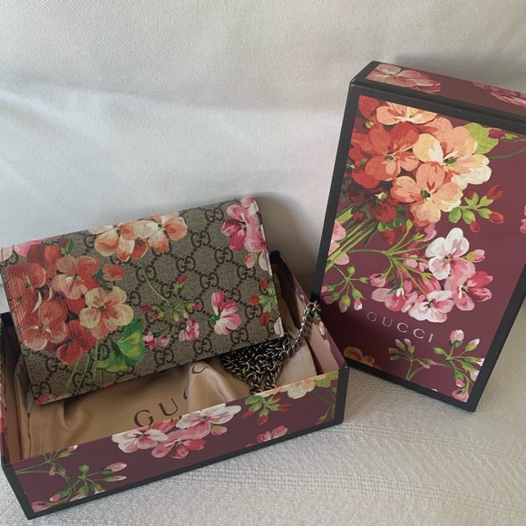 🔴SOLD🔴Gucci Bag - Picture 10 of 16